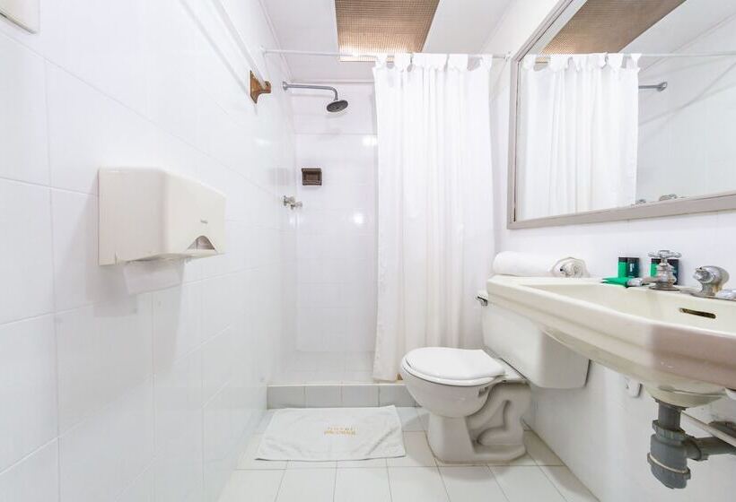 Quarto Triplo Estandar, Ayenda Escorial 1936