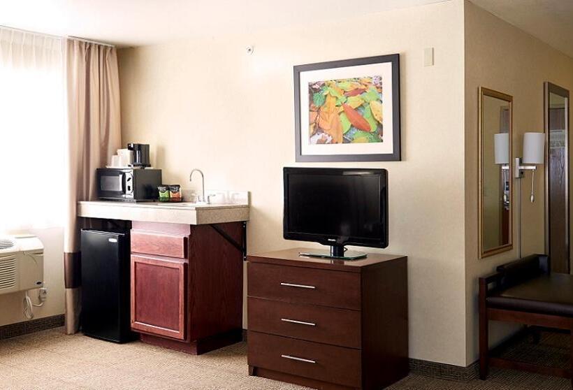Люкс Кровать Кинг, Comfort Suites Lake Geneva East