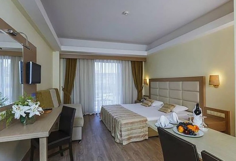 Семейный Номер, Fore Resort & Spa