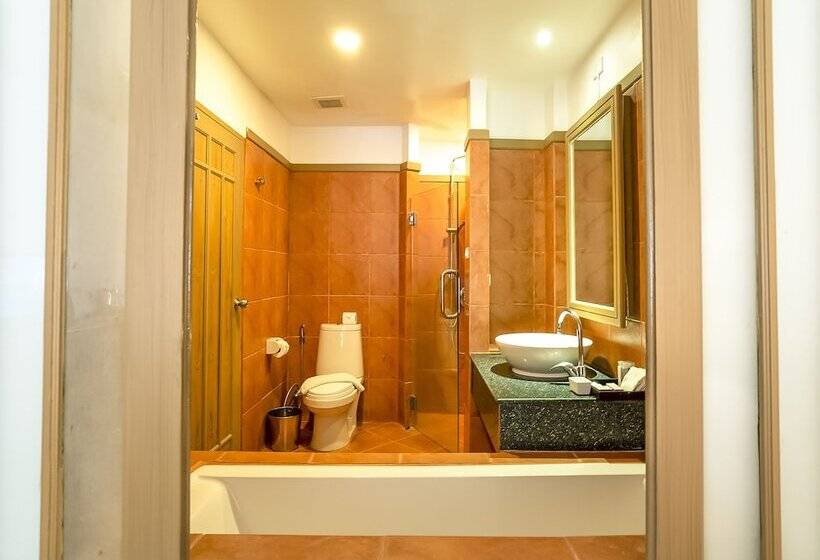 Номер Deluxe, Seaview Resort Khao Lak   Sha Plus