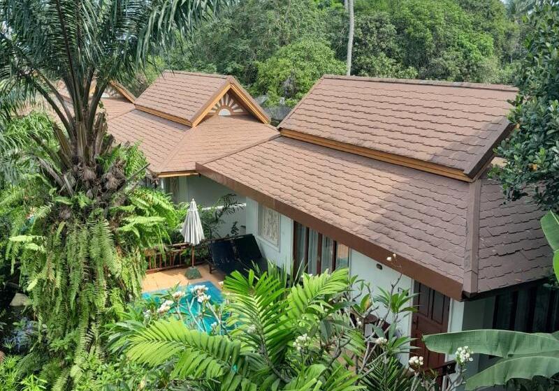Номер Стандарт с Балконом, Kanok Buri Resort