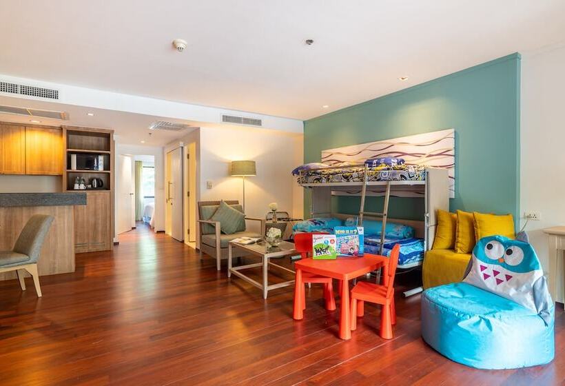 2 베드룸 패밀리 스위트, Radisson Resort And Suites Phuket
