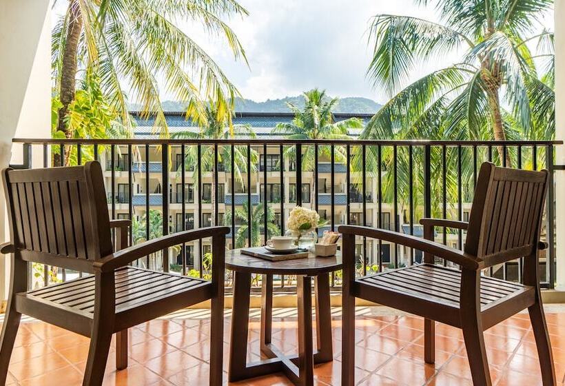 2 Bedroom Suite Pool View, Radisson Resort And Suites Phuket