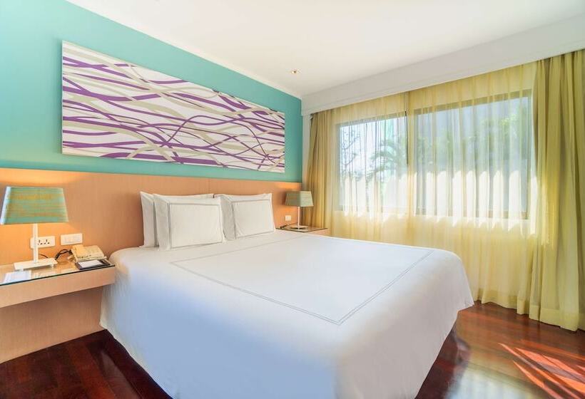 3 베드룸 프리미엄 스위트, Radisson Resort And Suites Phuket