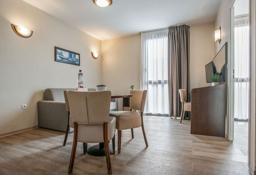Апартаменты Superior 1 Спальня, Appart City Classic Nîmes