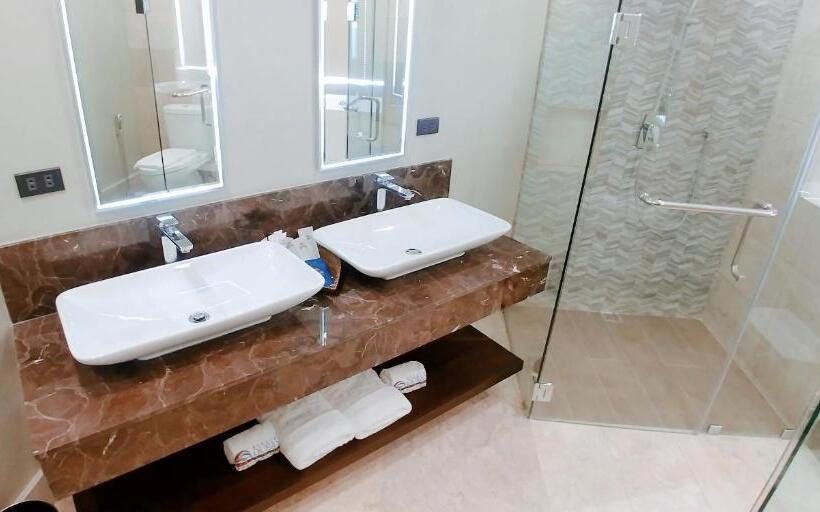 패밀리 룸, Boracay Ocean Club Beach Resort