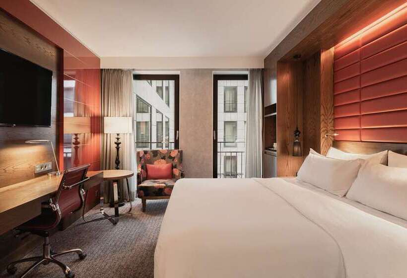 带大床的豪华间, Hilton The Hague