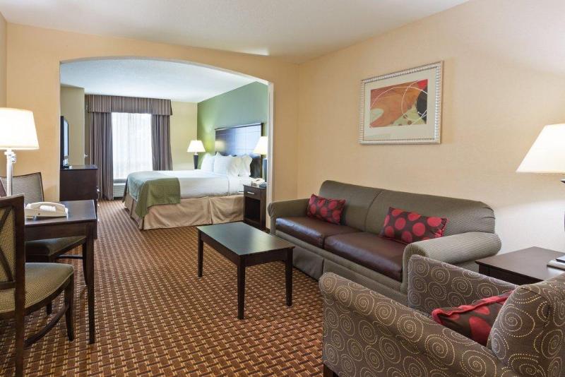 장애인을 위한 스위트, Holiday Inn Daytona Beach Lpga Boulevard, An Ihg