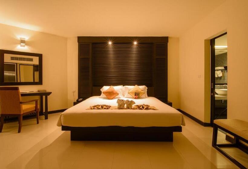 Номер Superior Вид на Сад, The Nouveau Chumphon Beach Resort And Golf