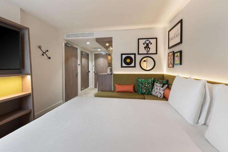 스탠다드 룸 킹사이즈 침대, Hampton By Hilton Dublin City Centre