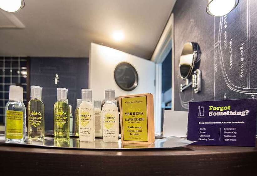스탠다드 룸 킹사이즈 침대, Hampton By Hilton Dublin City Centre