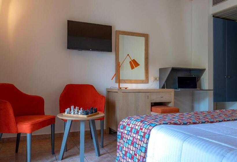 Номер Стандарт Вид на Сад, Flisvos Royal Hotel & Suites