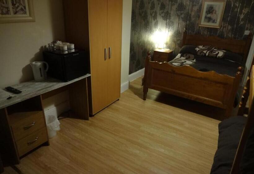 Семейный Номер, Travellers Rest Motel