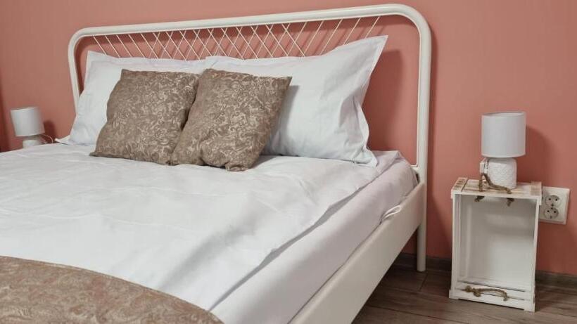 اتاق استاندارد, Hostel Citadella