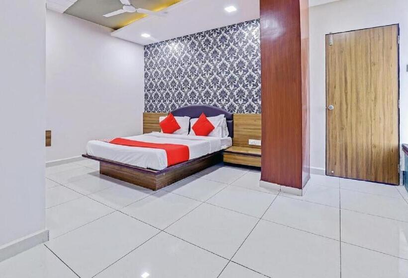 デラックスルーム, Shiv Inn Vadodara