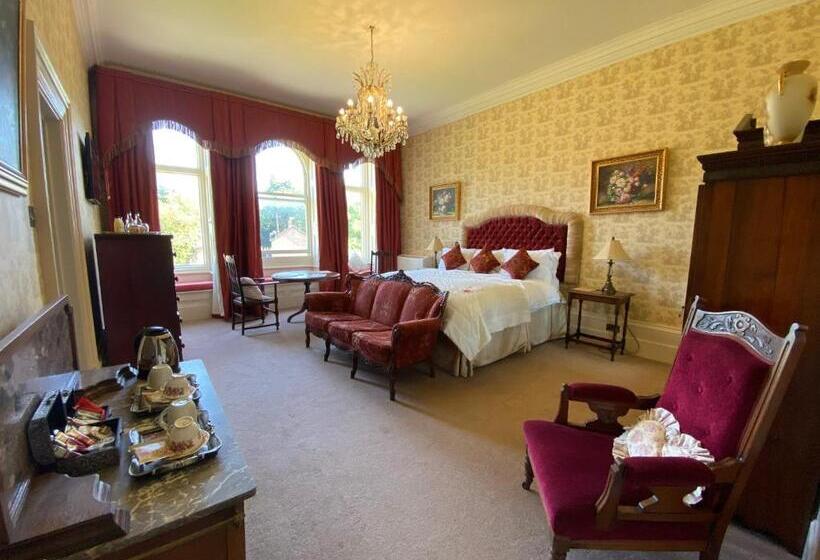 Полулюкс Повышенной Комфортности, Rossington Hall