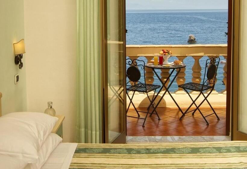 Номер Стандарт Вид на Море с Балконом, Jonic Hotel Mazzarò