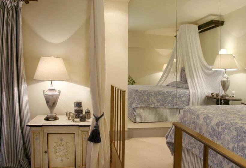 جناح جونيور, Le Convivial Luxury Suites & Spa