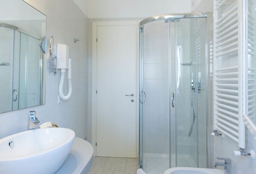 Трехместный Номер Deluxe, Luxor