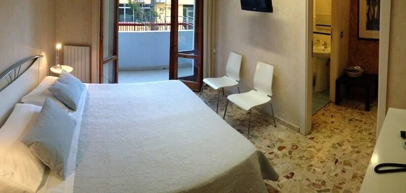 Номер Стандарт, Mare Nostrum Petit Hôtel