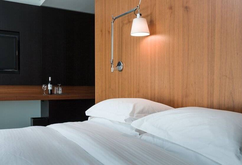 Quarto Superior, The Met Hotel Thessaloniki, A Member Of Design Hotels
