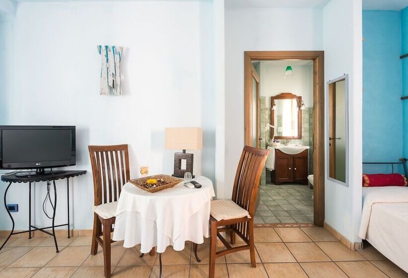 Номер Стандарт Трехместный, Villa Madau