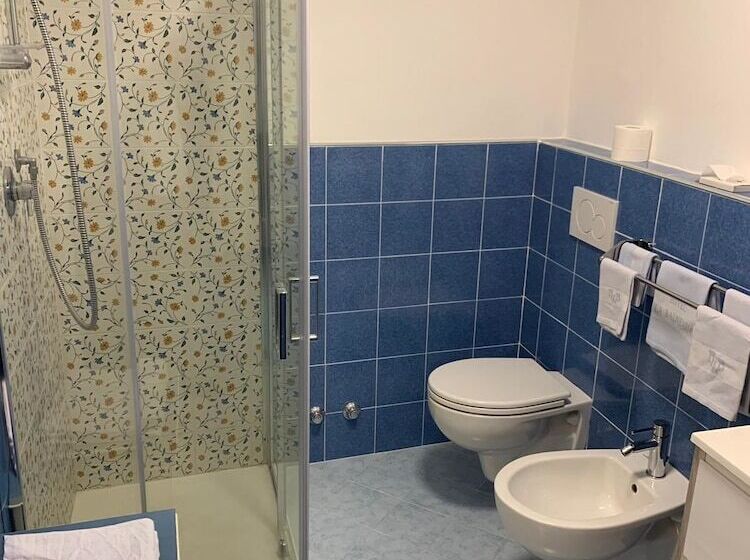 Quarto Estandar, La Balnearia