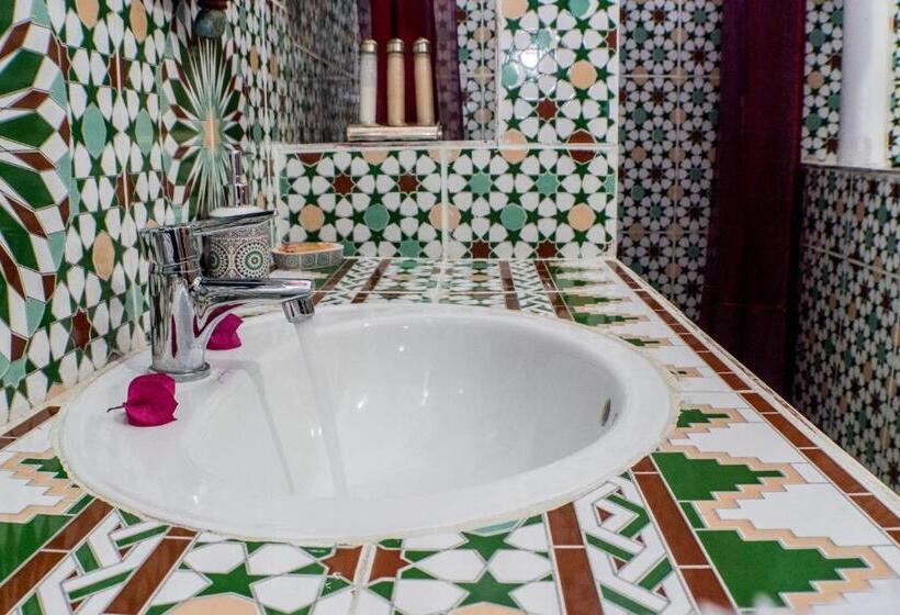 Номер Стандарт Трехместный, Le Petit Riad Maison D Hôtes