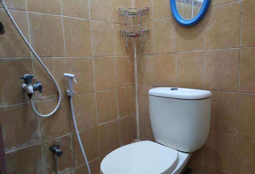 Номер Стандарт, Oyo 90529  Baruga Makassar