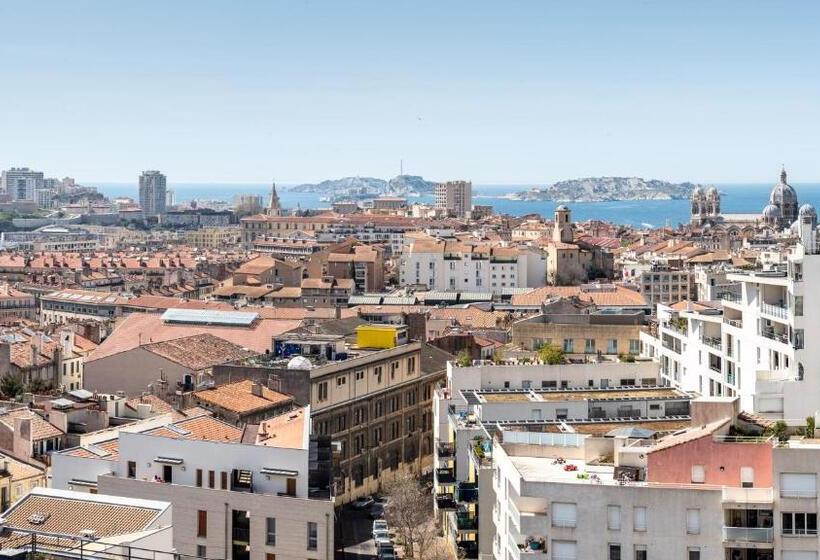 Номер Superior с Видом, Holiday Inn Express Marseille Saint Charles, An Ihg