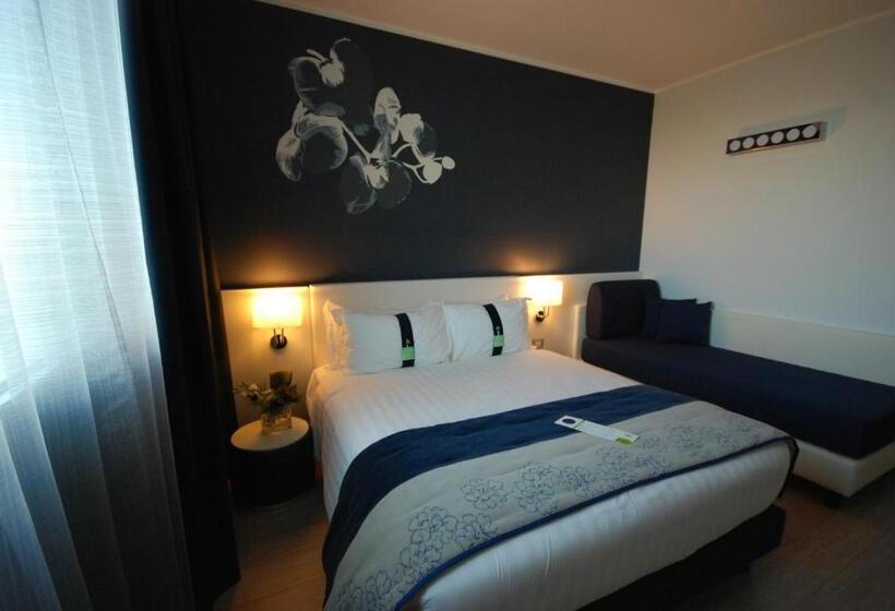 Семейный Номер, Holiday Inn Milan Nord Zara, An Ihg