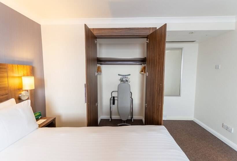 스탠다드 룸 더블 침대 2개, Holiday Inn Liverpool City Centre, An Ihg