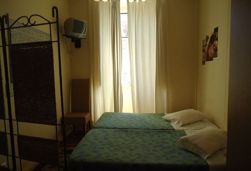 Quarto Standard Individual Casa de Banho Partilhada, Pouso Dos Anjos