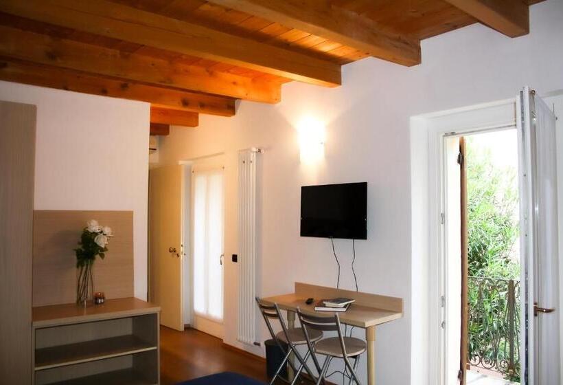 اتاق استاندارد با بالکن, Antiche Mura   Italian Homing