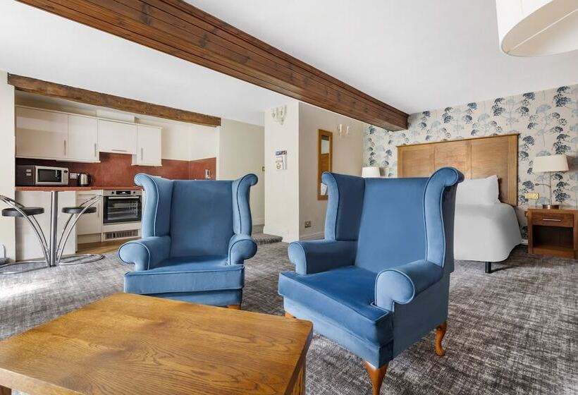 Студия Стандарт, Thurnham Hall Resort