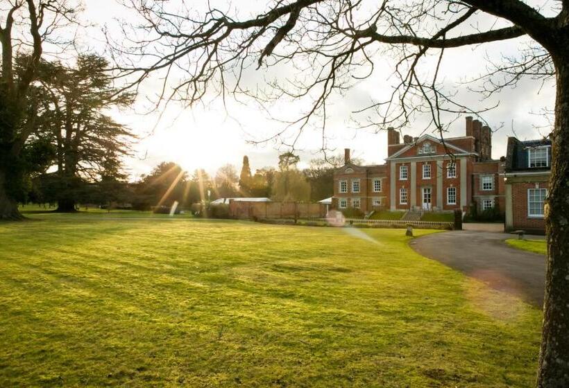 标准单人间, Warbrook House Heritage