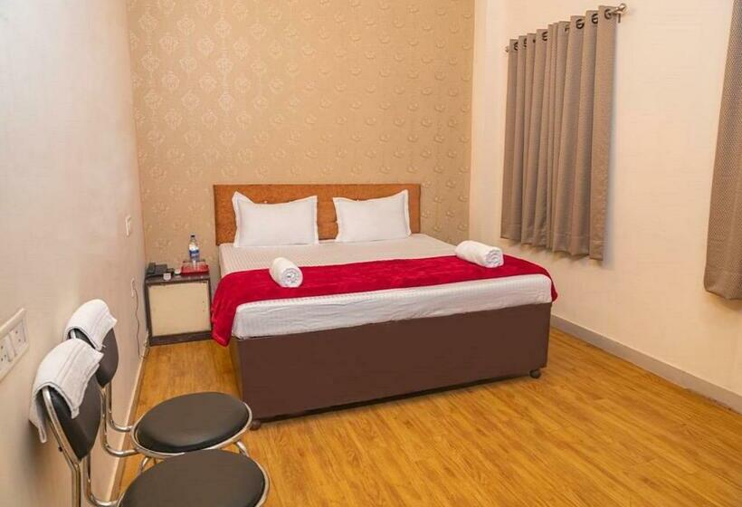 Quarto Deluxe, Sunrise Inn