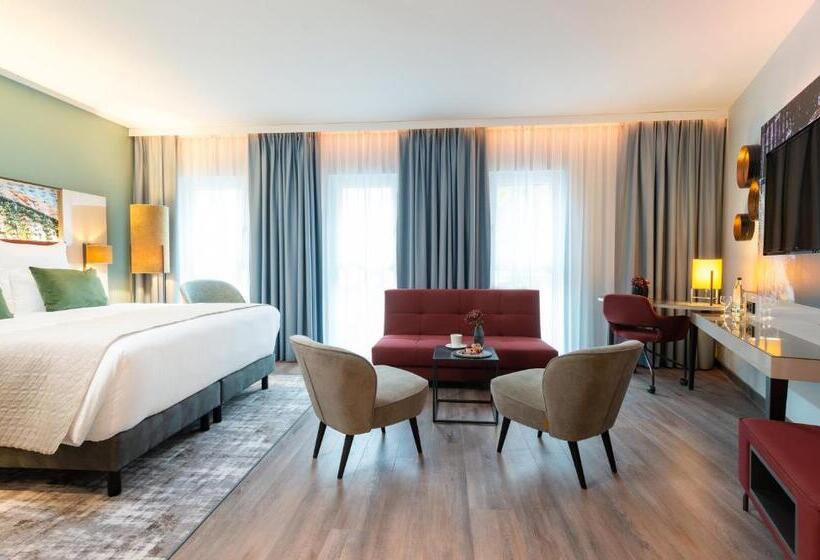 اتاق لوکس سه تخته, Leonardo Hotel Augsburg