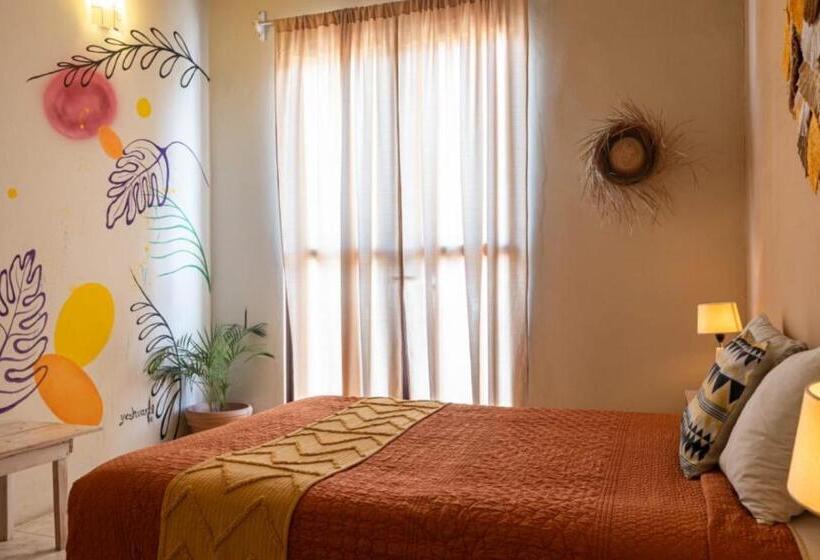 발코니 디럭스 룸, Valladolid 48 Hotel & Hostal