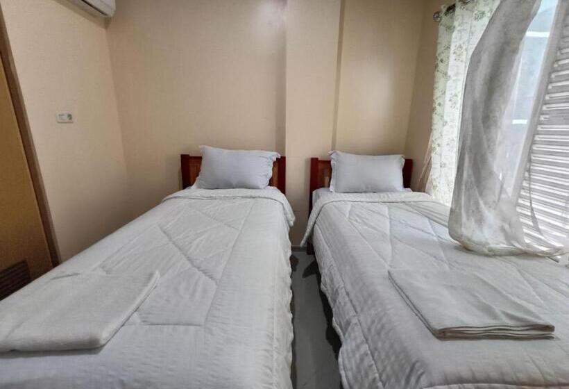 스탠다드 룸, Balqies Homestay Syariah Makassar Mitra Reddoorz