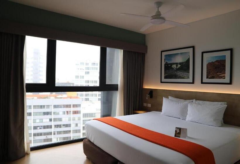 장애인을 위한 킹사이즈 침대 스탠다드 룸, Casa Andina Standard Benavides