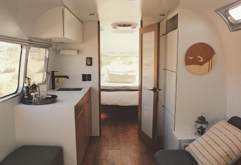 חדר דלוקס, Autocamp Joshua Tree