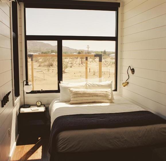 סטודיו דלוקס, Autocamp Joshua Tree