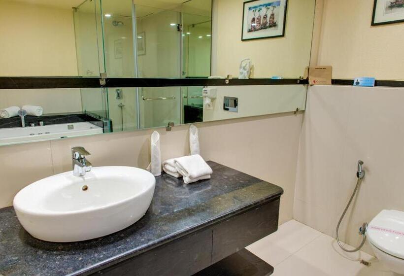 غرفة قياسية سرير كينج, Sonotel Hotels & Resorts Pvt Ltd