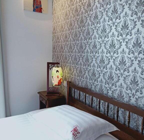 Номер Стандарт, Hostellerie Des Voyageurs