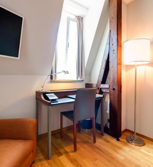 Standardeinzelzimmer, Qube Hotel Bergheim