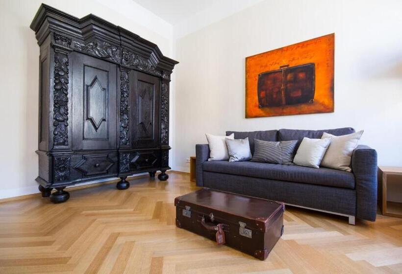 1 Schlafzimmer Apartment, Qube Hotel Bergheim