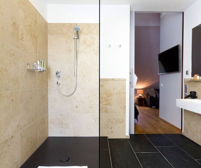 Junior Suite, Qube Hotel Bergheim