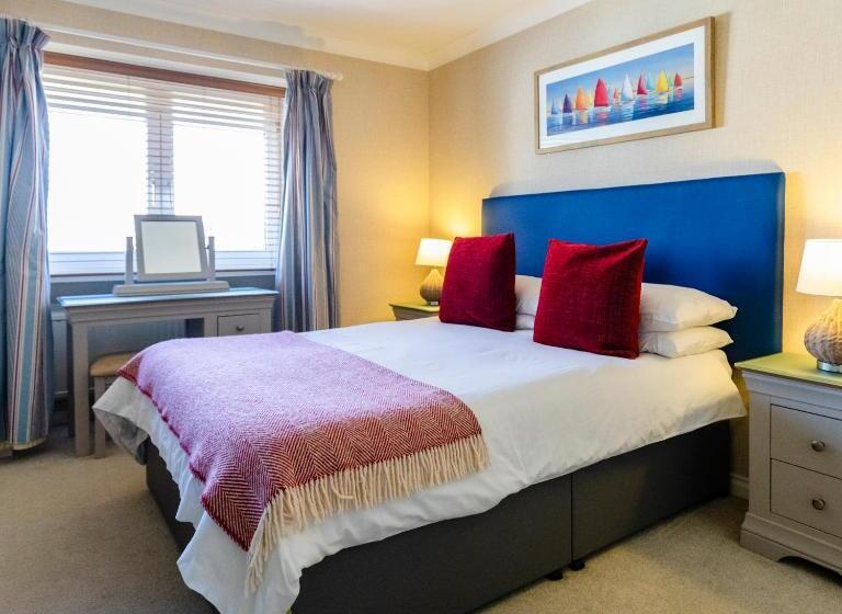 Quarto Estandard com beliche, The Beachcroft Hotel, Bw Signature Collection