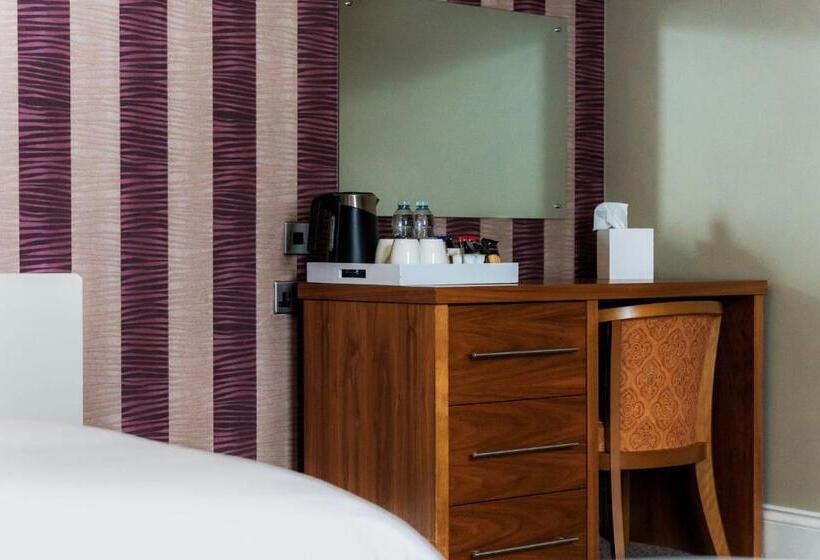 اتاق خانوادگی با چشم‌انداز دریا, Esplanade Hotel Llandudno
